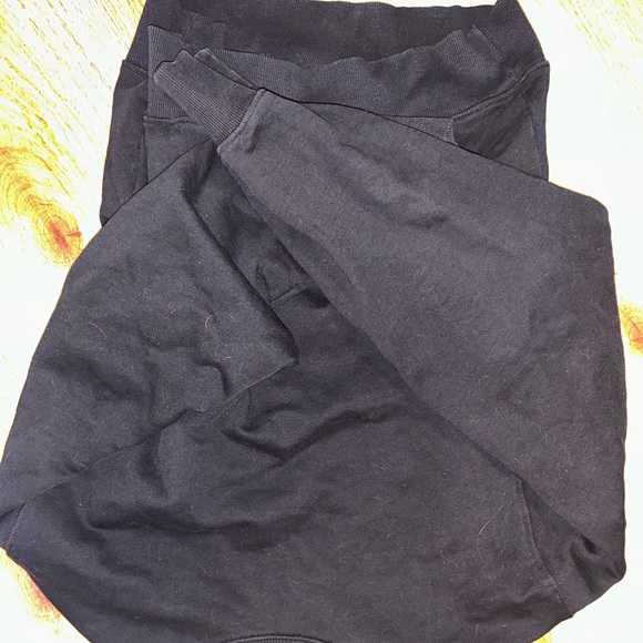 Brunette the Label Black Crewneck - Picture 3 of 4